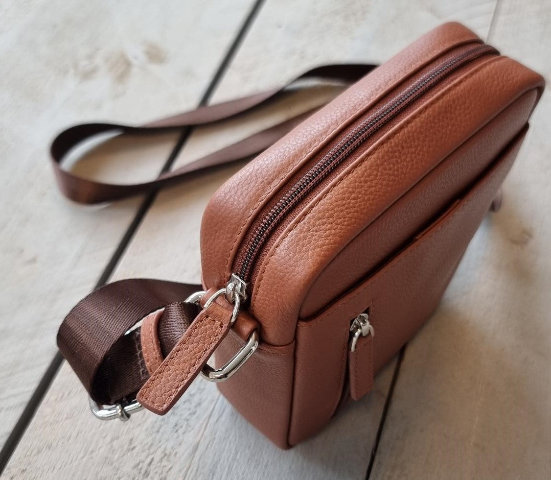 2740 Crossbody tasje compact